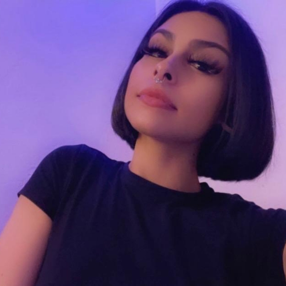 Meet your Posher, Dee luv - Picture 2 of 2